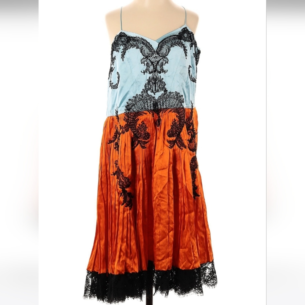 EUC Givenchy by Riccardo Tisci dress size 34.
